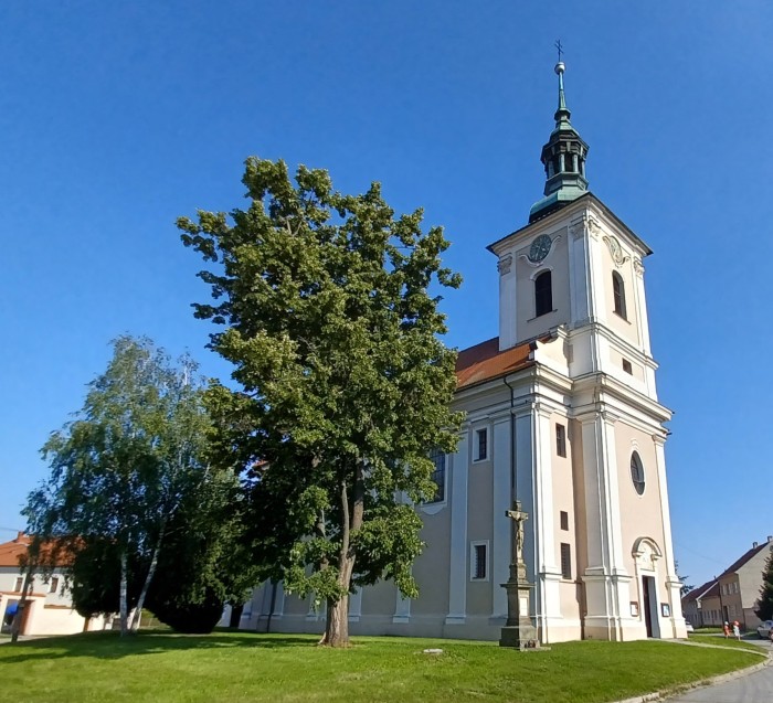 02  Kostel Nejsvětější Trojice