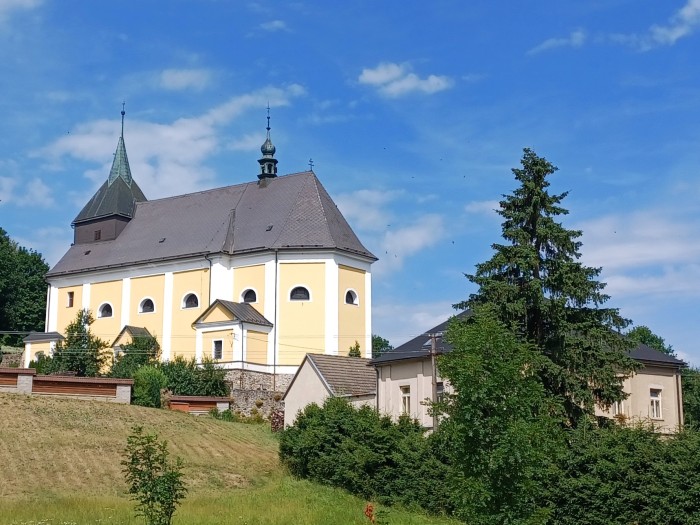 03  Sádek - kostel Nejsvětější Trojice