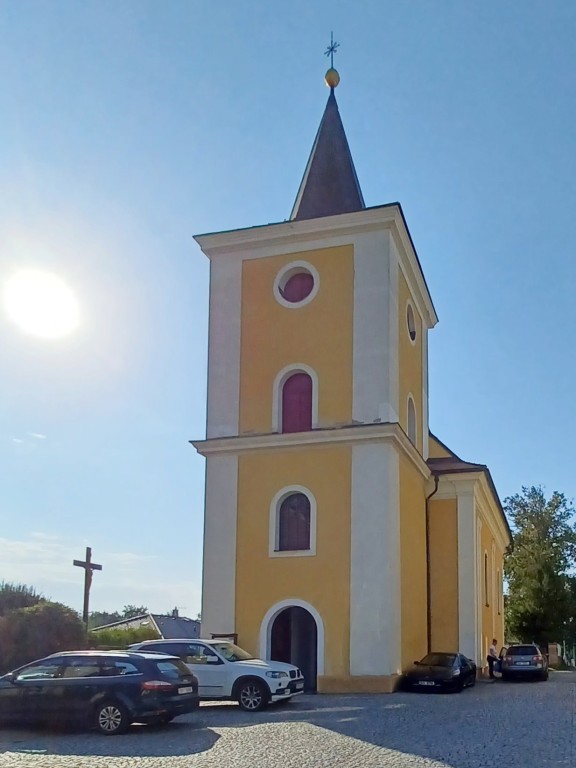 103  Plotiště - kostel sv. Petra