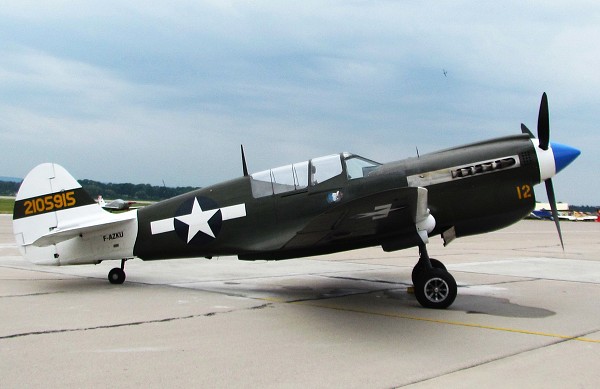 30  Curtiss P40B